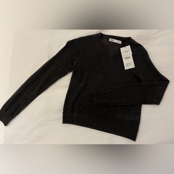 ZARA NWT Cropped Alpaca and Wool Blend Sweater - Picture 2 of 5